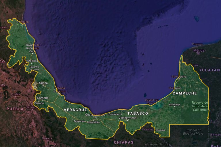 Mapa de la república mexicana donde se muestran los estados de Tabasco, Campeche y Veracruz realzados con un color verde y un borde amarillo